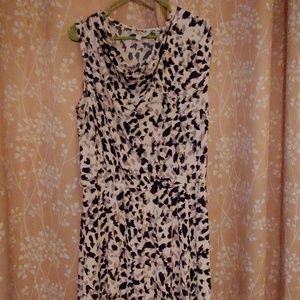 Gorgeous Spring dress never worn!!!! Very elegant